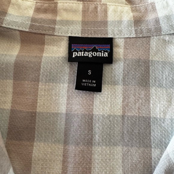 Patagonia Women’s Organic Cotton & Hemp Gingham Button -Down Shirt - Picture 7 of 10